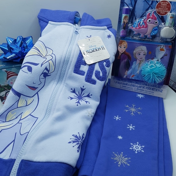 Elsa Tracksuit With Frozen Set Size 6 - Picture 8 of 9